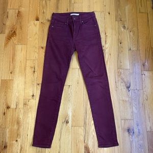 Levi’s Jeans (High-Rise Skinny)